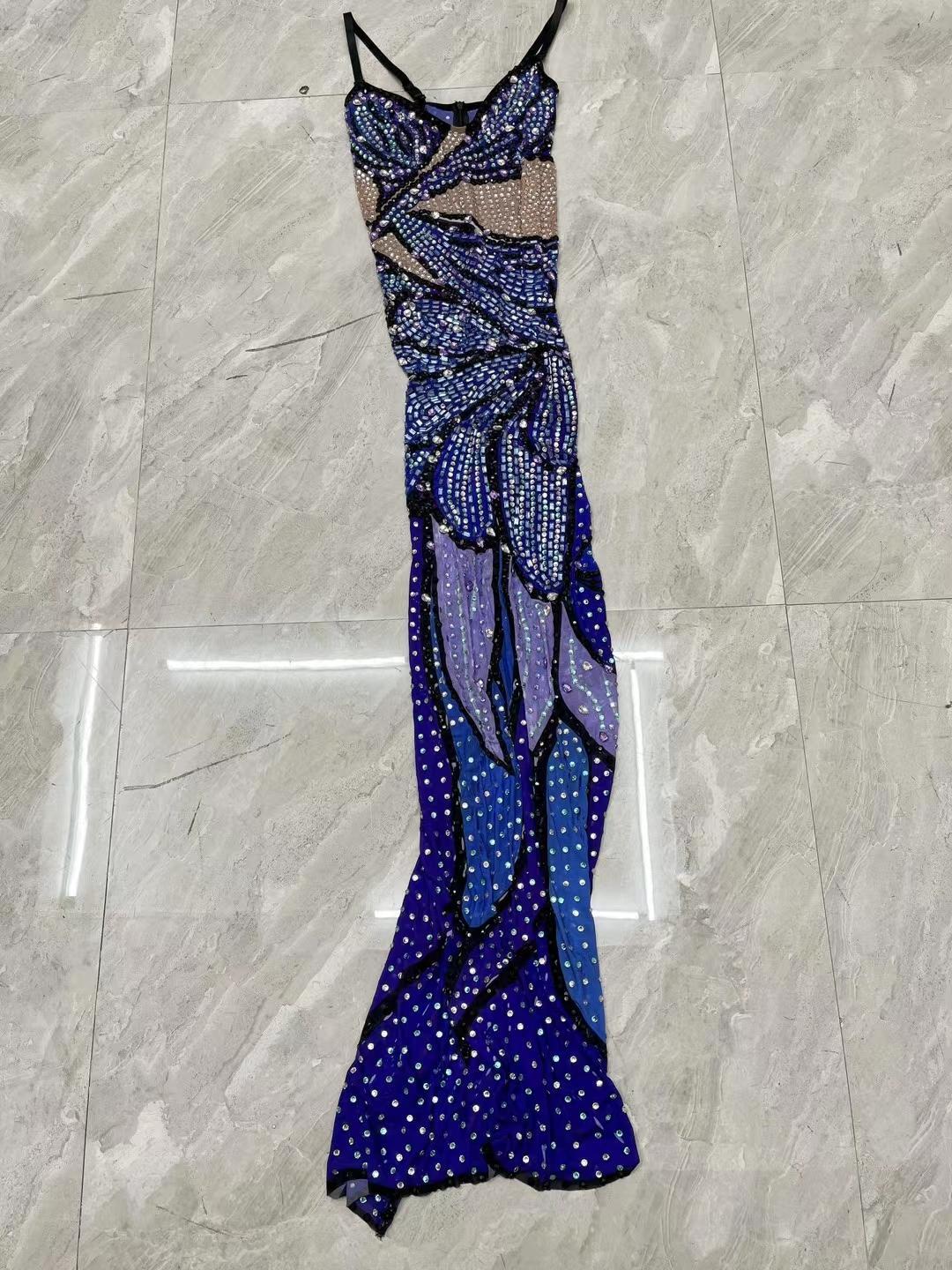 CELESINYI Bingjingdie Crystal Mosaic Gown