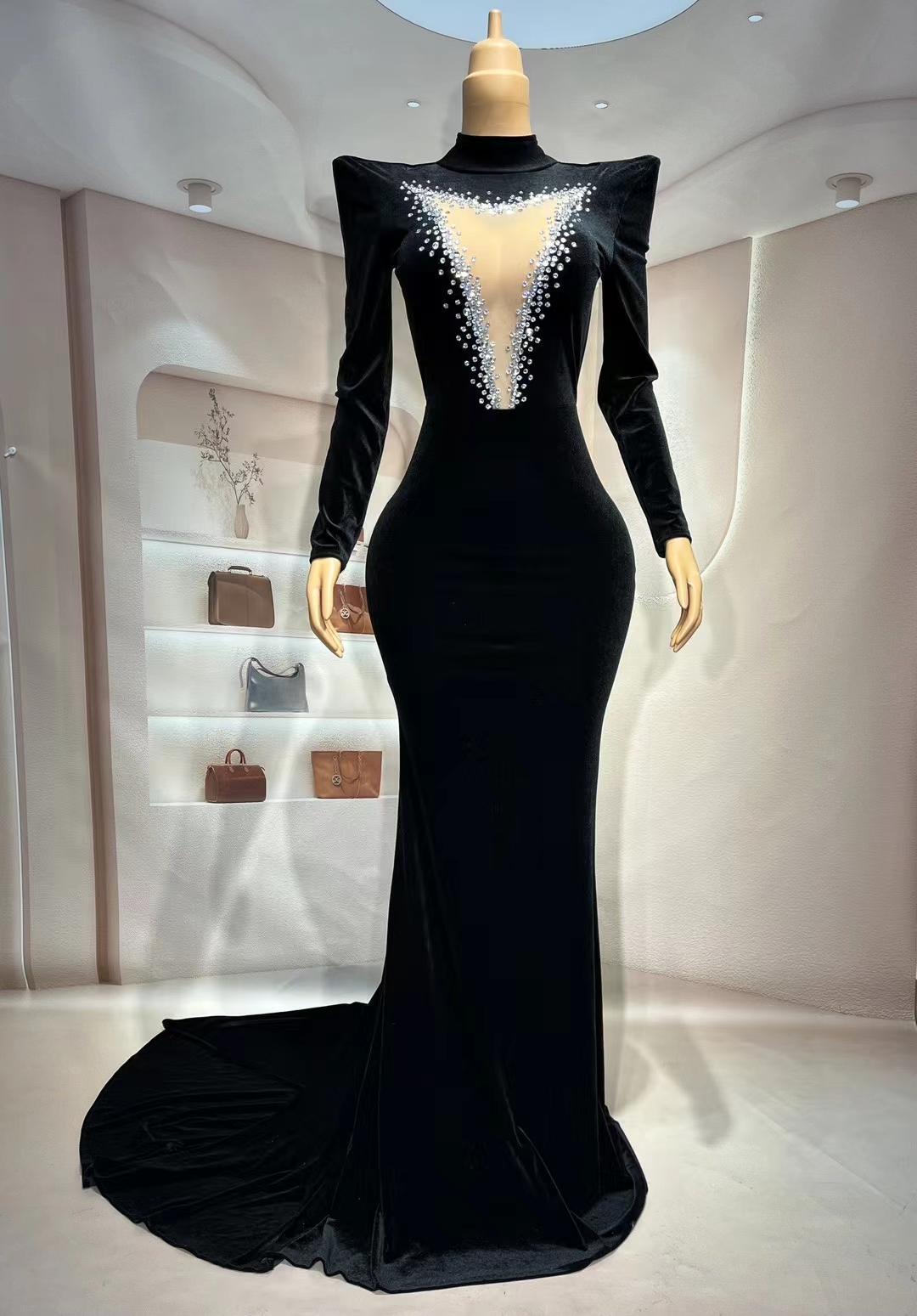 CELESINYI Heirongcha Crystal Velvet Gown