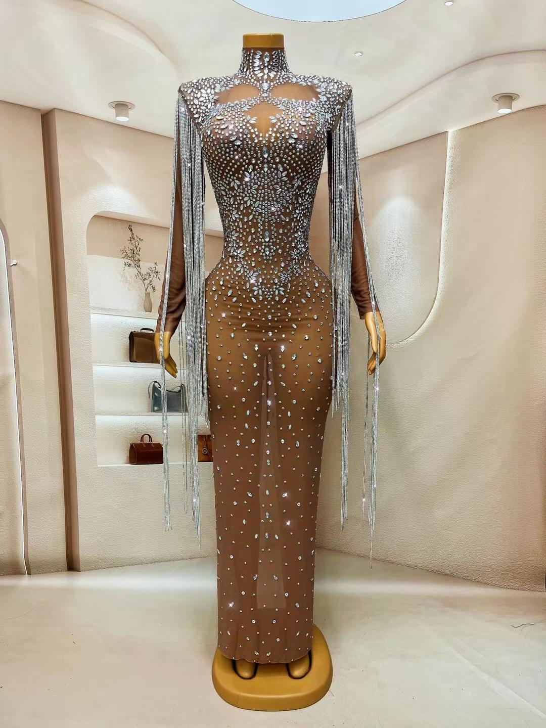 CELESINYI Kulou Crystal Skeleton Gown