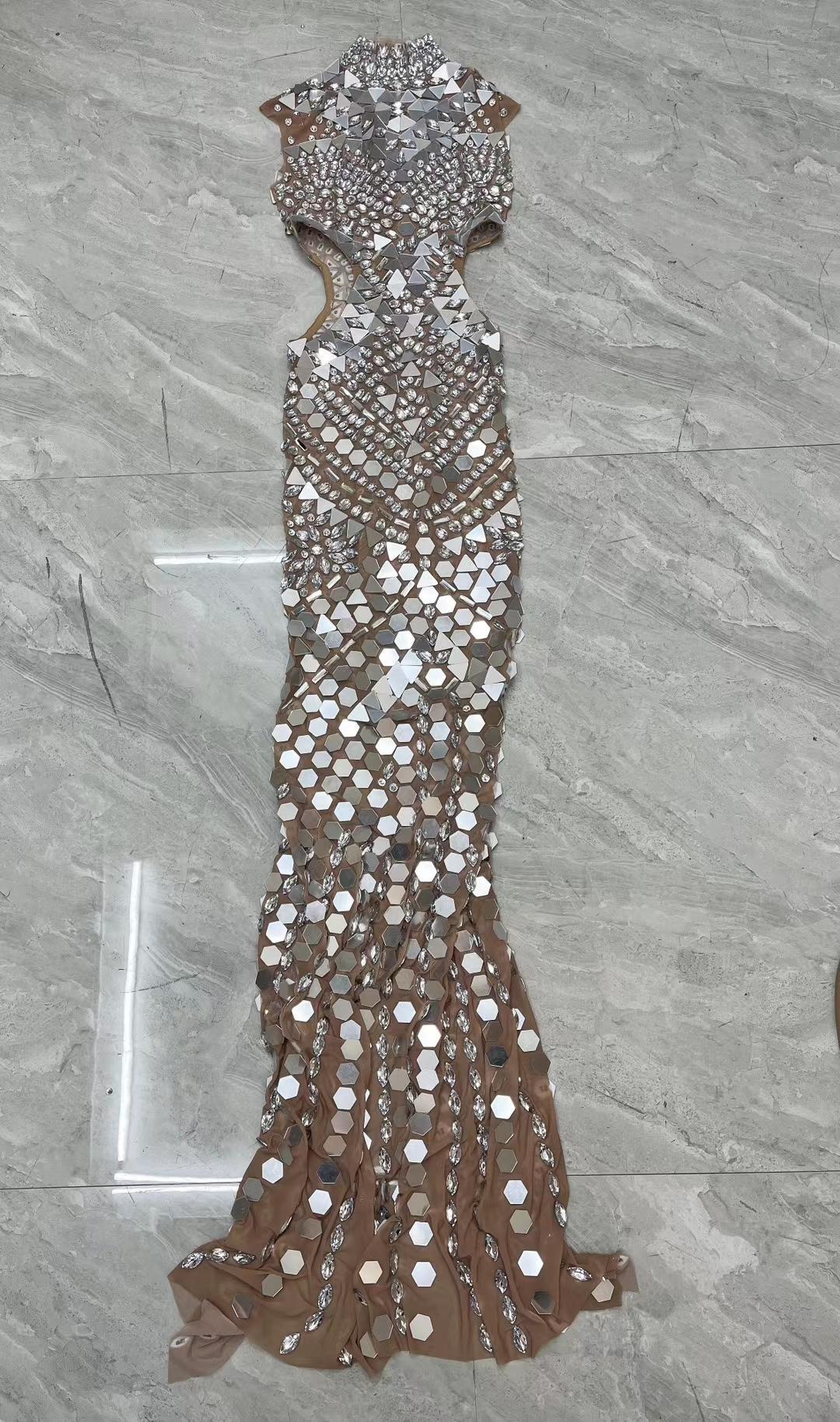 CELESINYI Loukongxing Crystal Silver Mermaid Gown