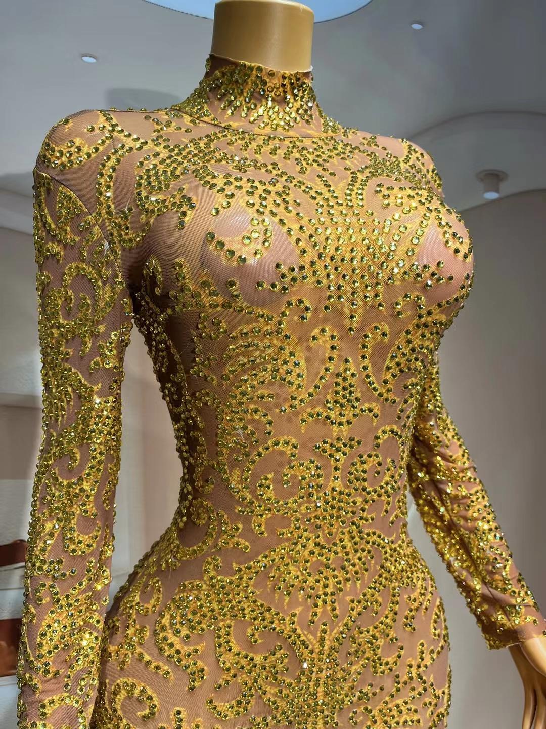 CELESINYI Gongting Crystal Baroque Gown