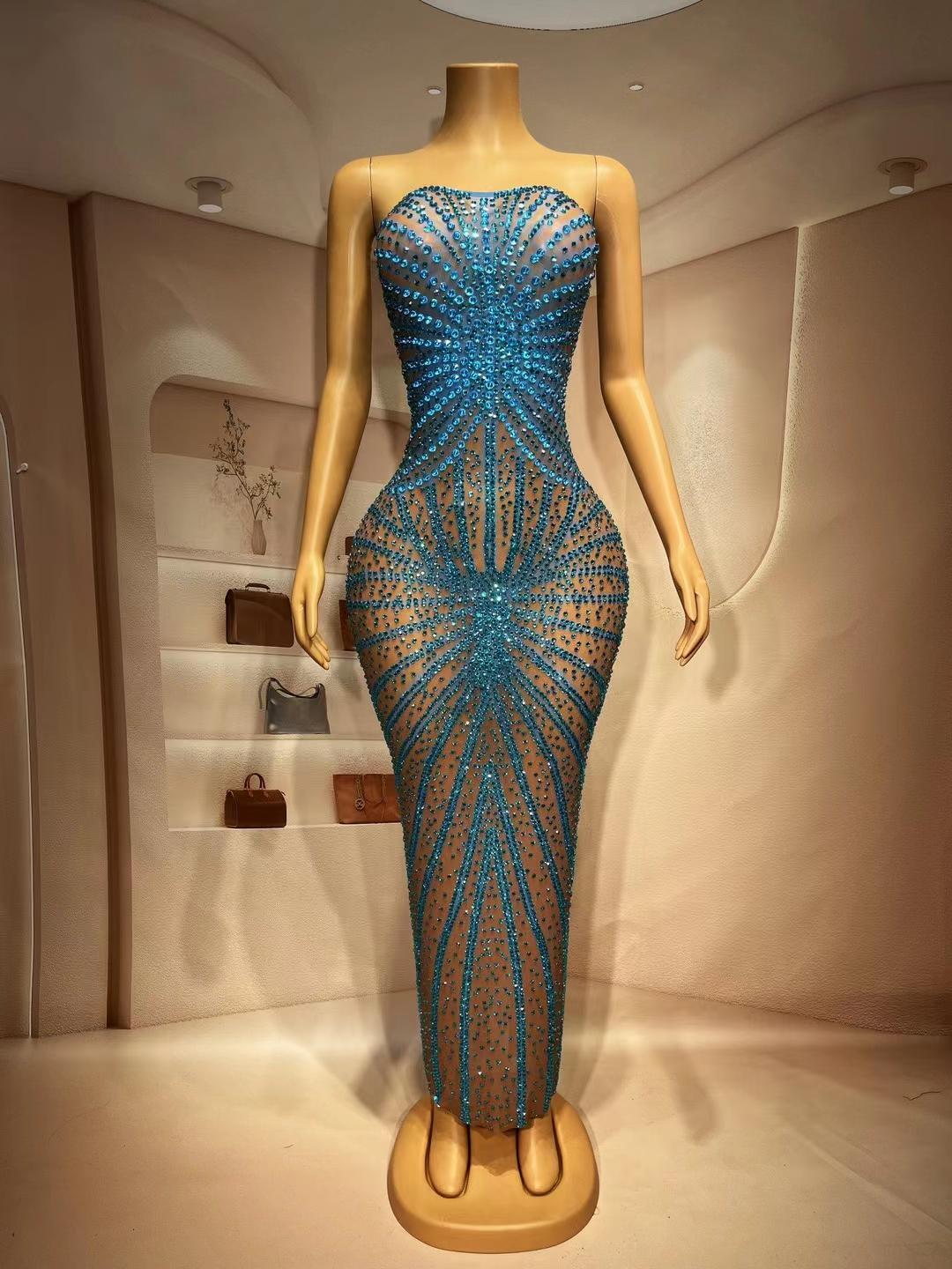 CELESINYI Shuixiu Crystal Blue Sunburst Gown