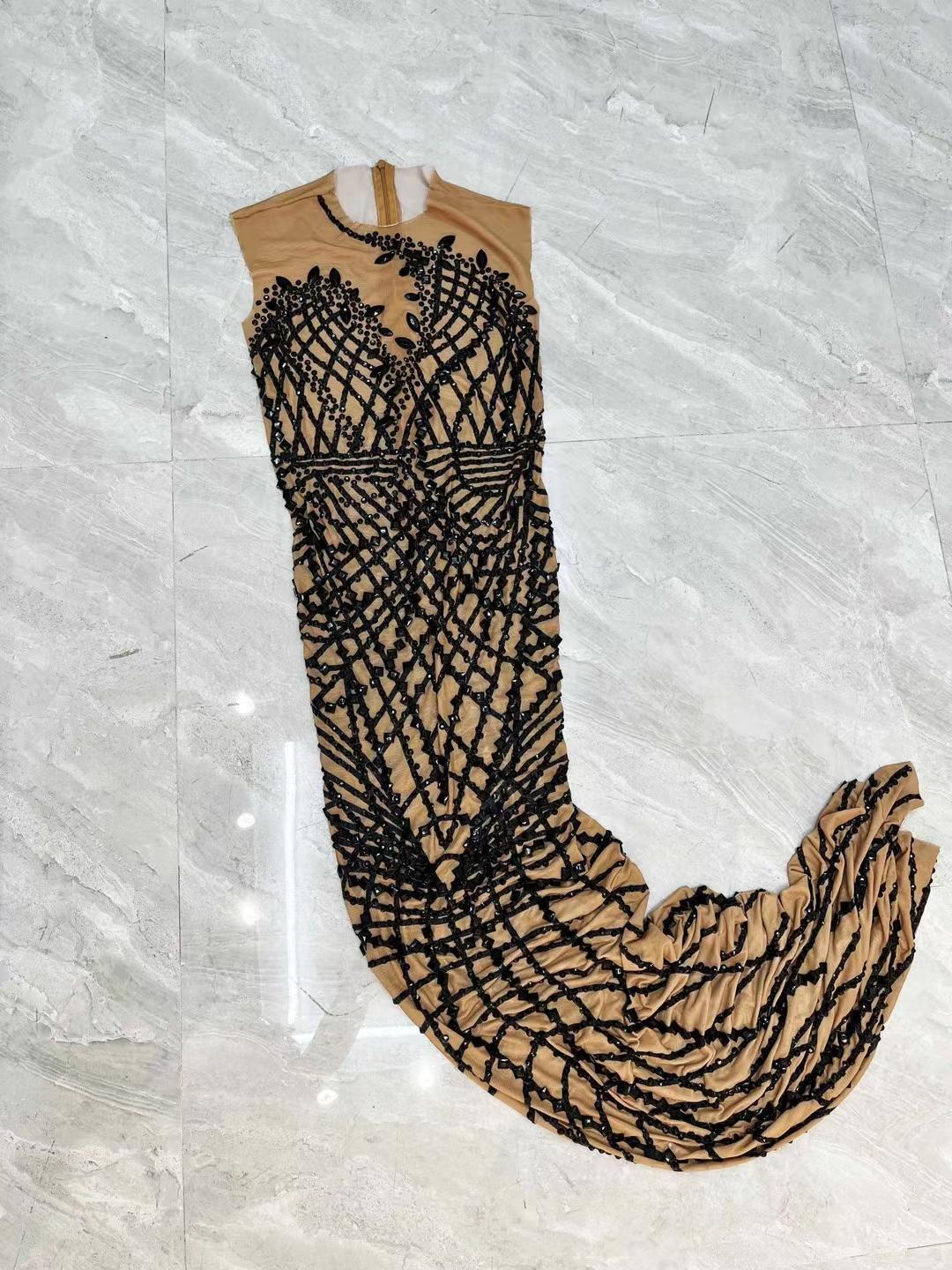 CELESINYI Yuwang Crystal Net Gown