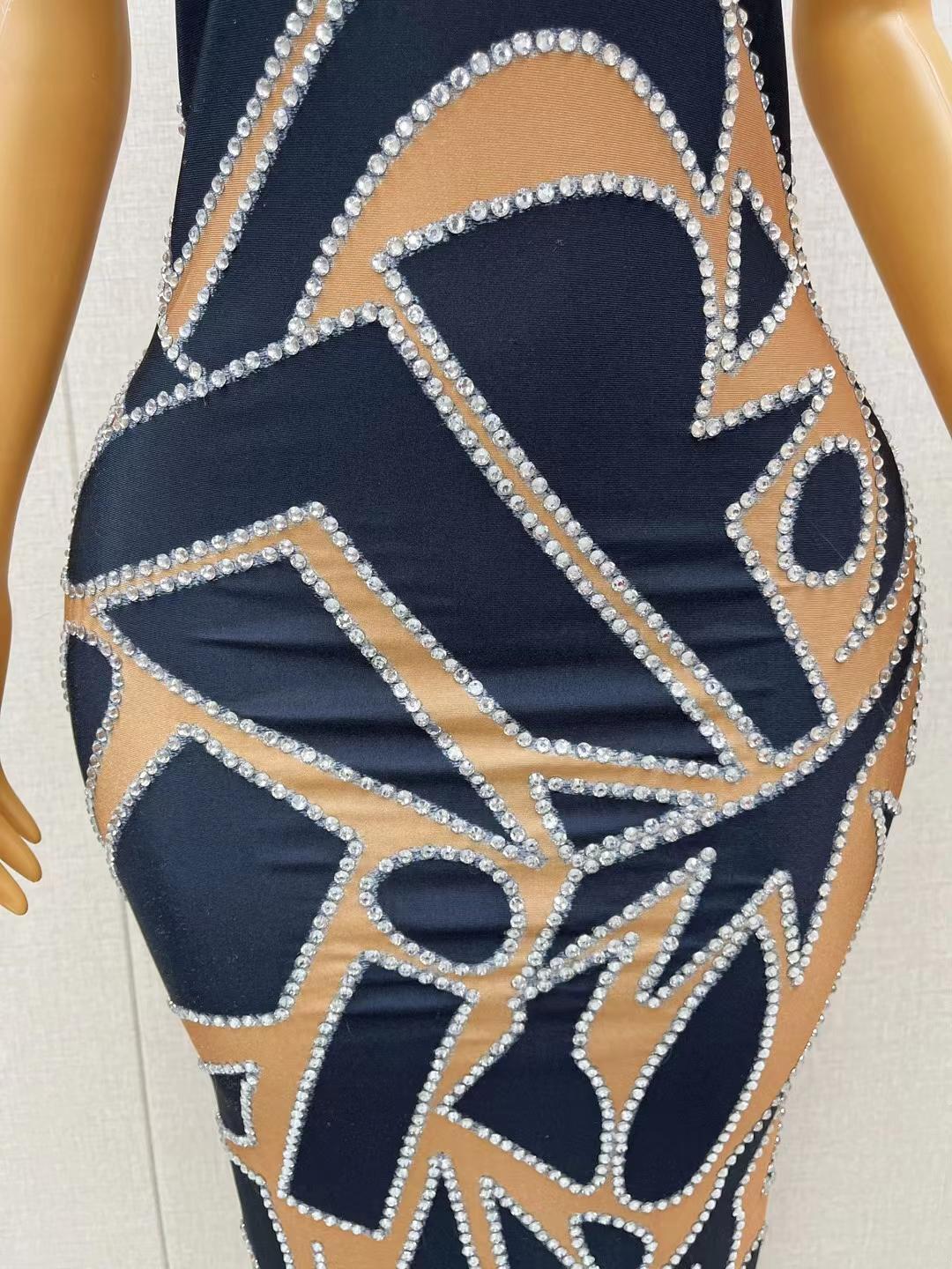 CELESINYI Henji Crystal Abstract Gown