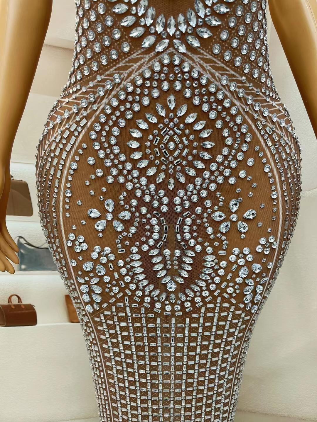 CELESINYI Baifudiao Crystal Floral Mermaid Gown