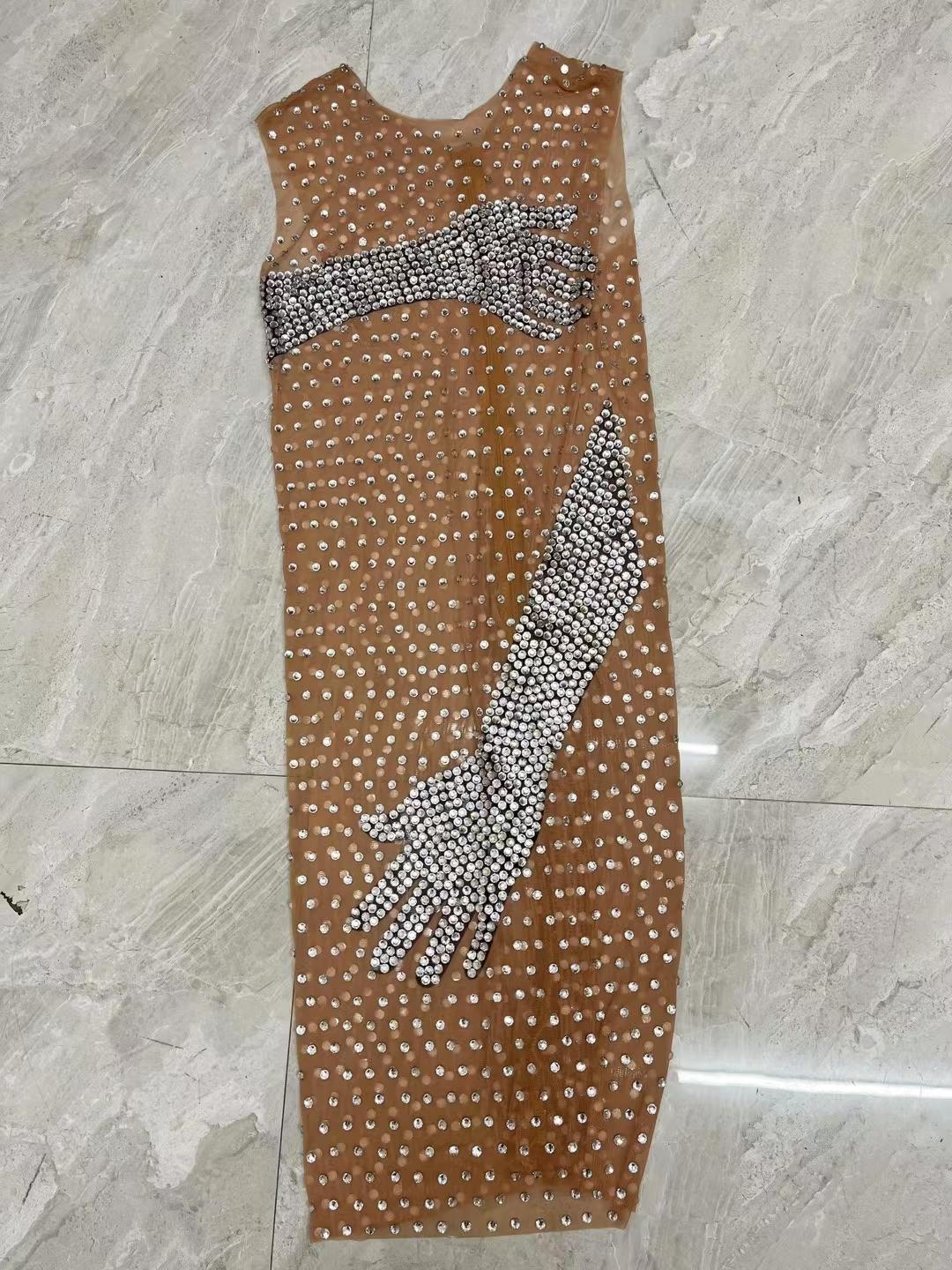CELESINYI Yinshou Crystal Hand Mini Dress