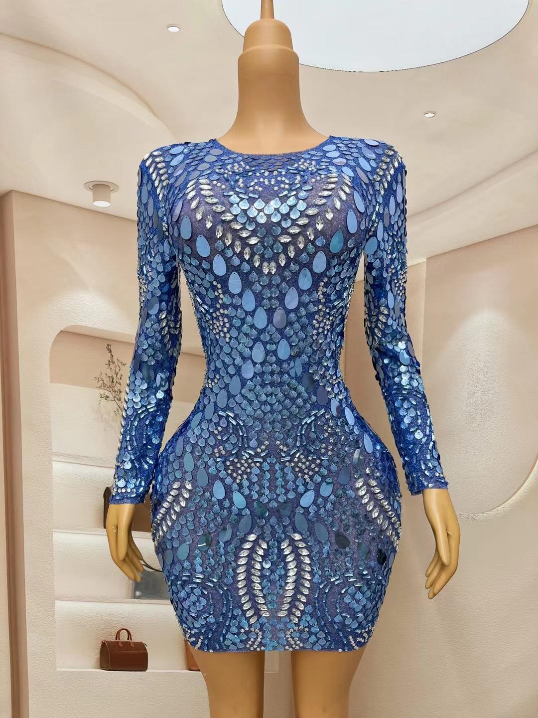 CELESINYI Lingsha Crystal Shell Gown