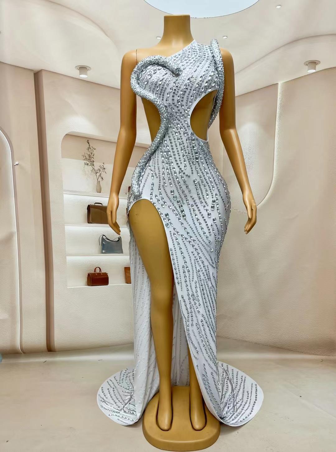 CELESINYI Siluo Crystal White Snake Gown