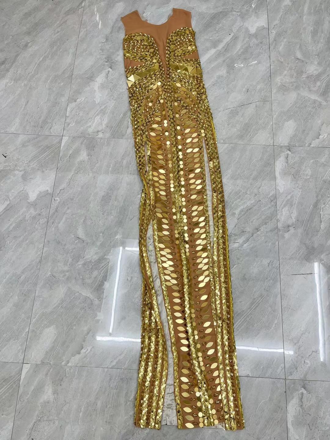 CELESINYI Jinzita Crystal Gold Gown