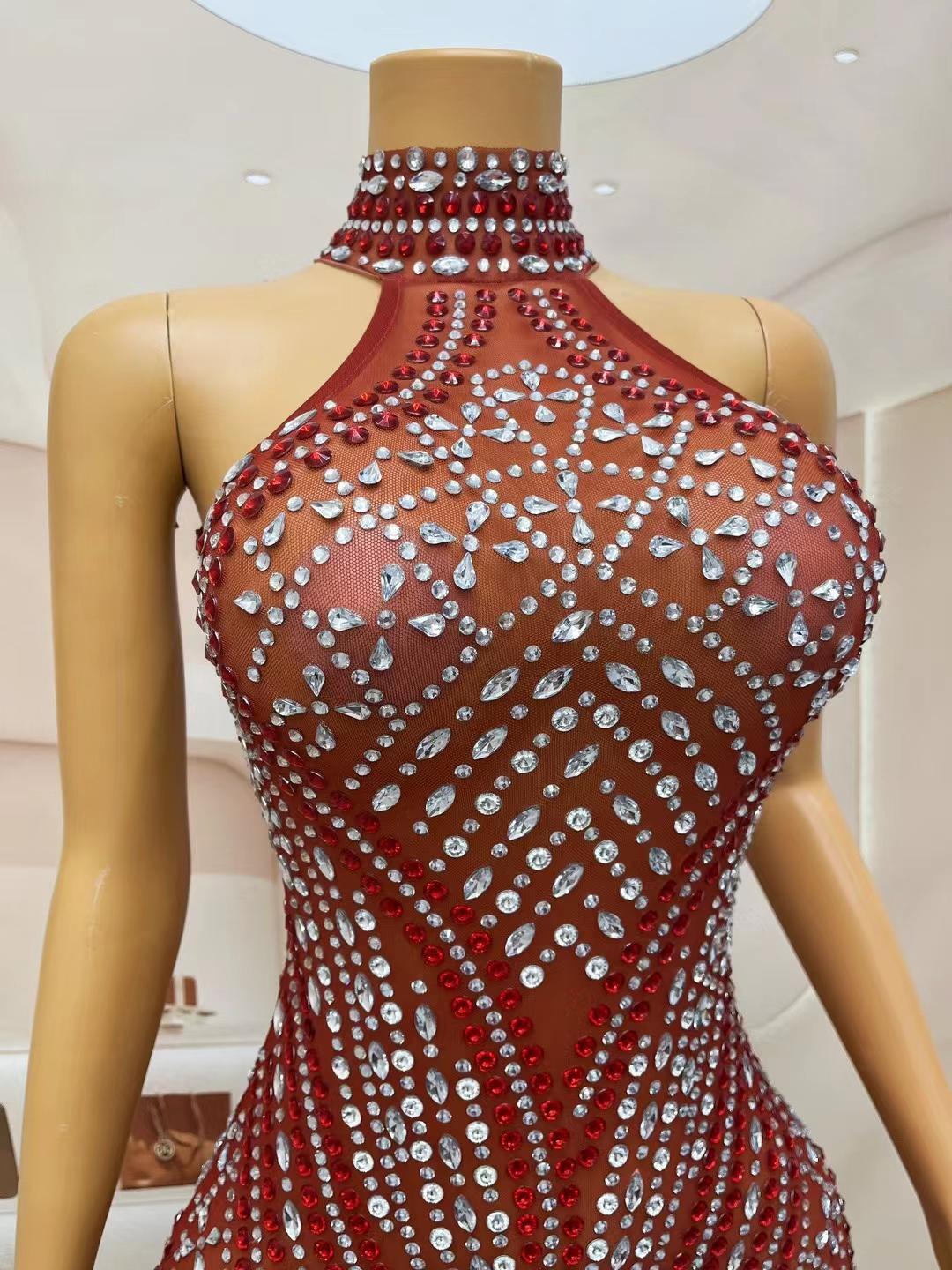 CELESINYI Zhusha Crystal Gown (Red)
