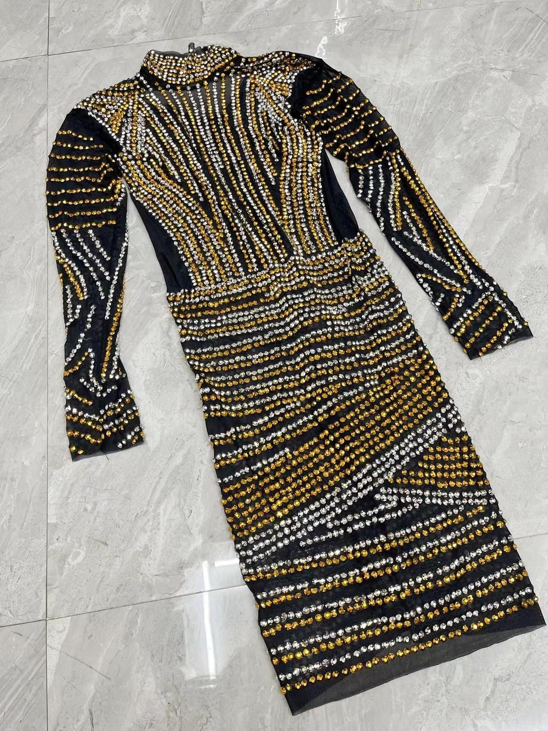 CELESINYI Jinyinjihe Crystal Stripe Mini Dress