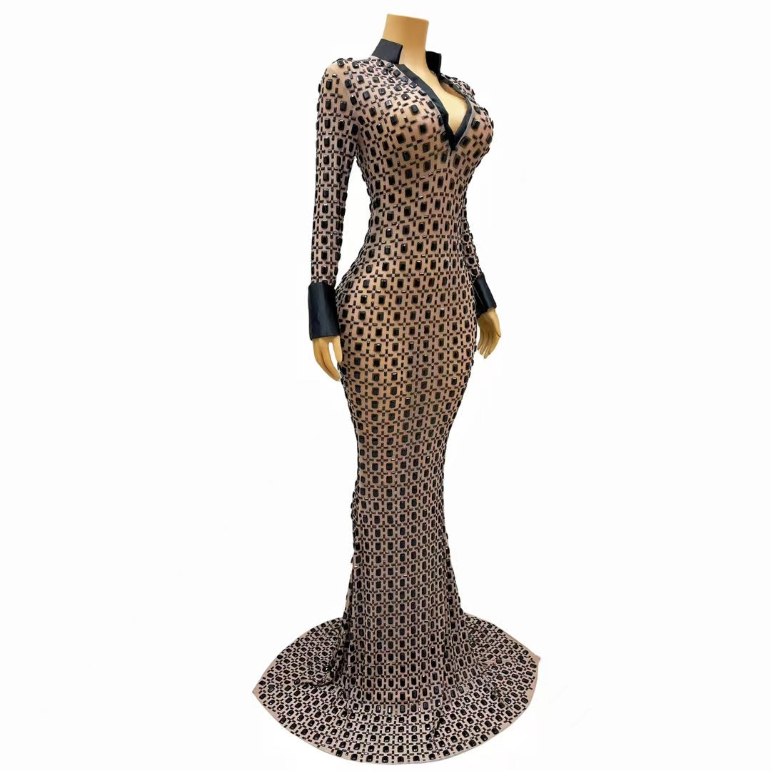 CELESINYI Luntaiyin Crystal Black Grid Gown