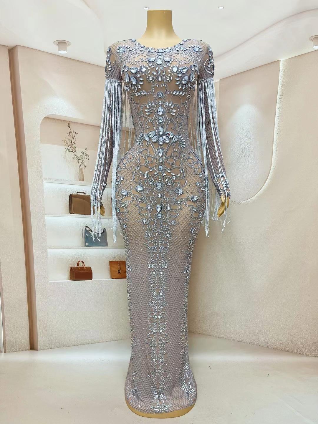 CELESINYI Hualan Crystal Fringe Gown