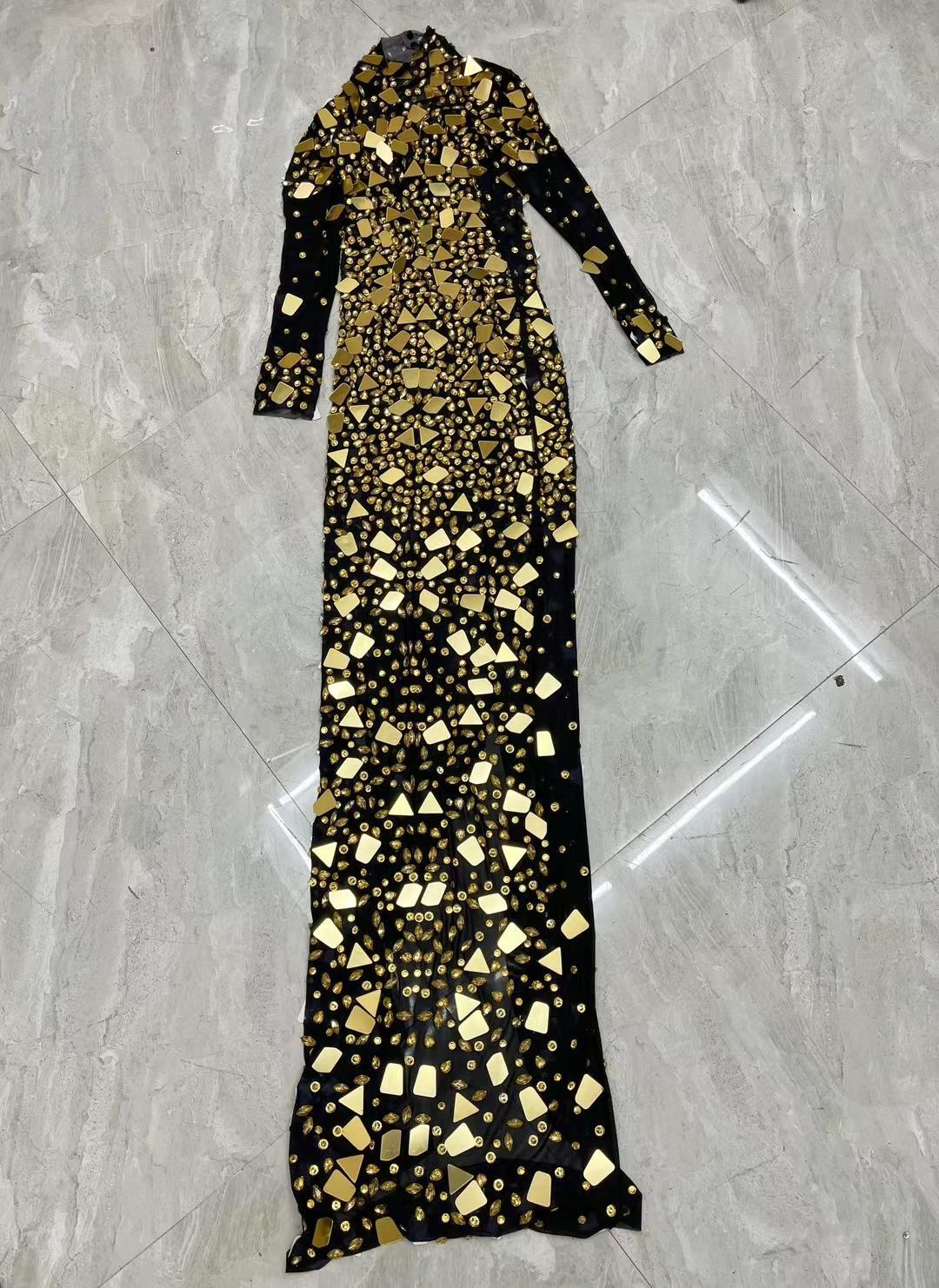 CELESINYI Jingpian Crystal Black Mirror Gown