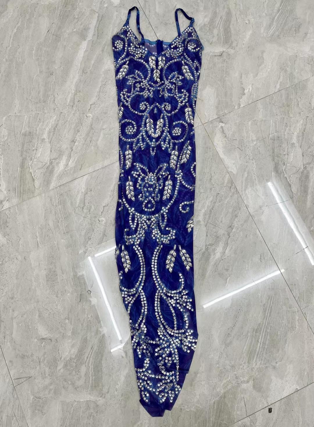 CELESINYI Lanyu Crystal Sapphire Gown