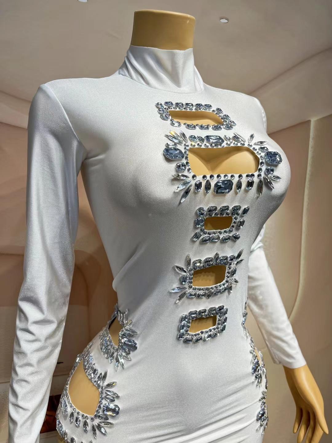 CELESINYI Fangxiong Crystal White Cage Gown