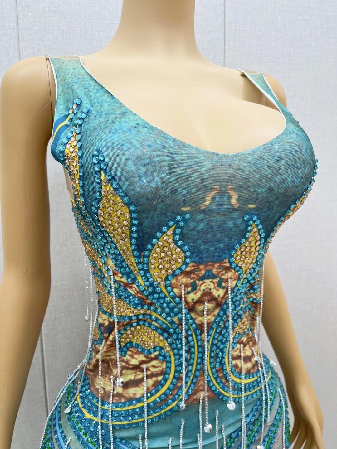 CELESINYI Jinran Crystal Dip Dye Gown