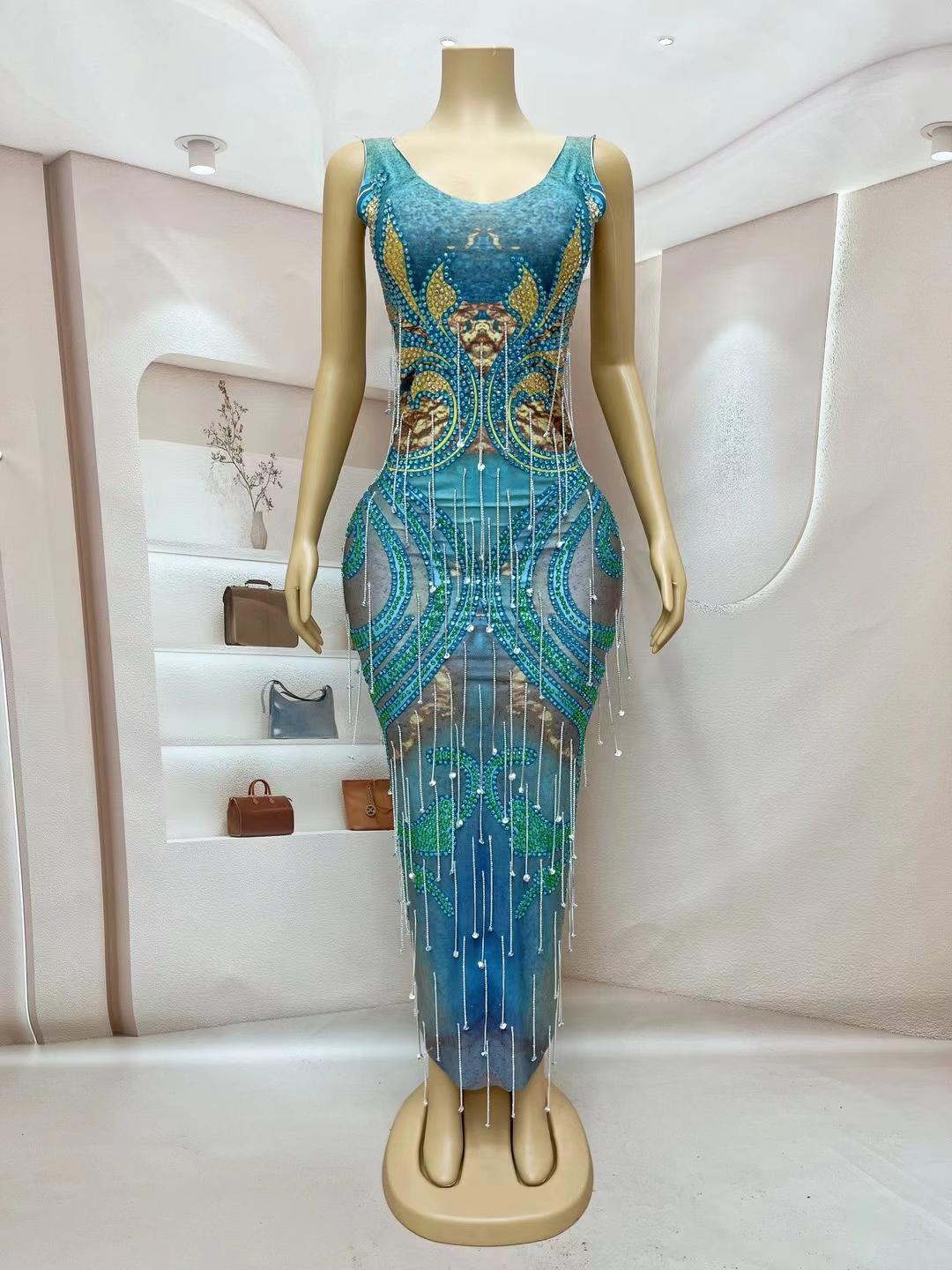 CELESINYI Jinran Crystal Dip Dye Gown