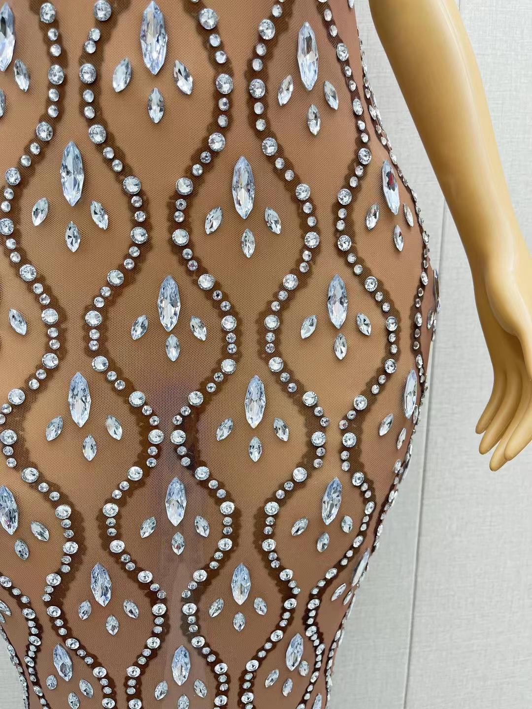 CELESINYI Kunbang Crystal Binding Gown