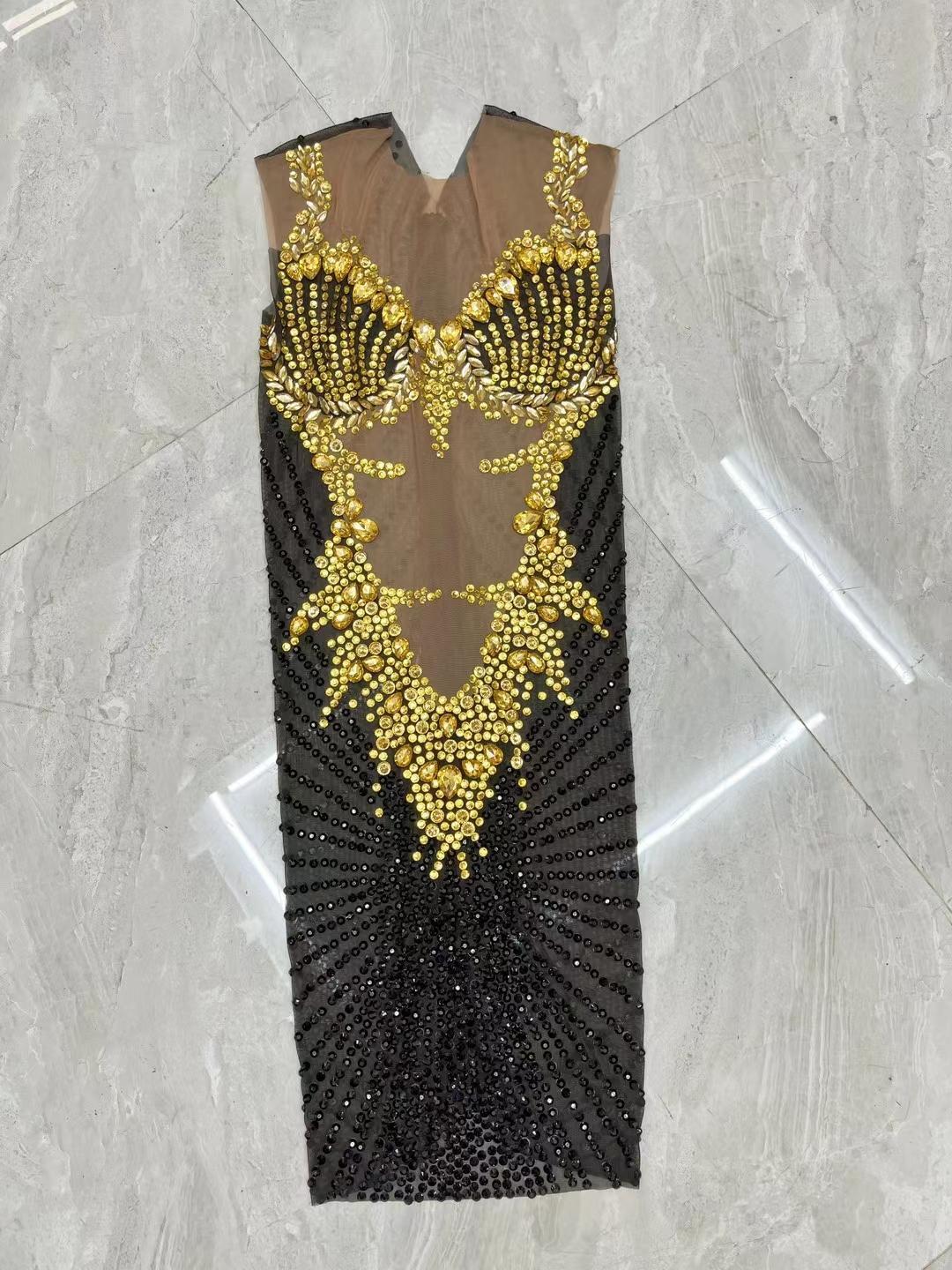 CELESINYI Chijin Crystal Gold Mini Dress