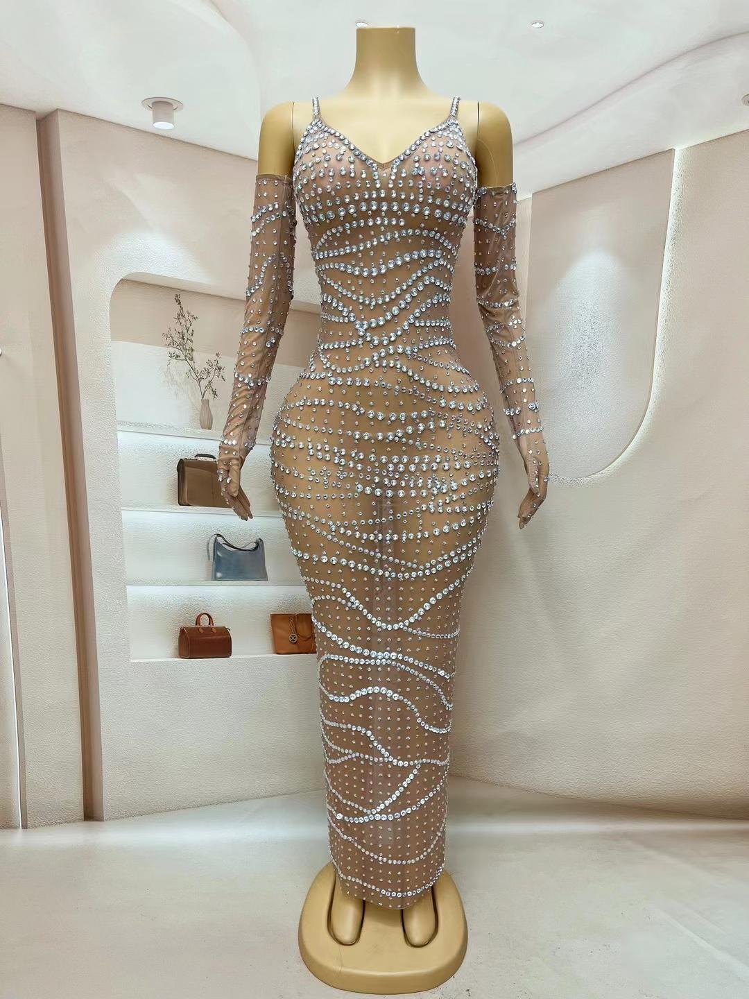 CELESINYI Midian Crystal Dot Gown