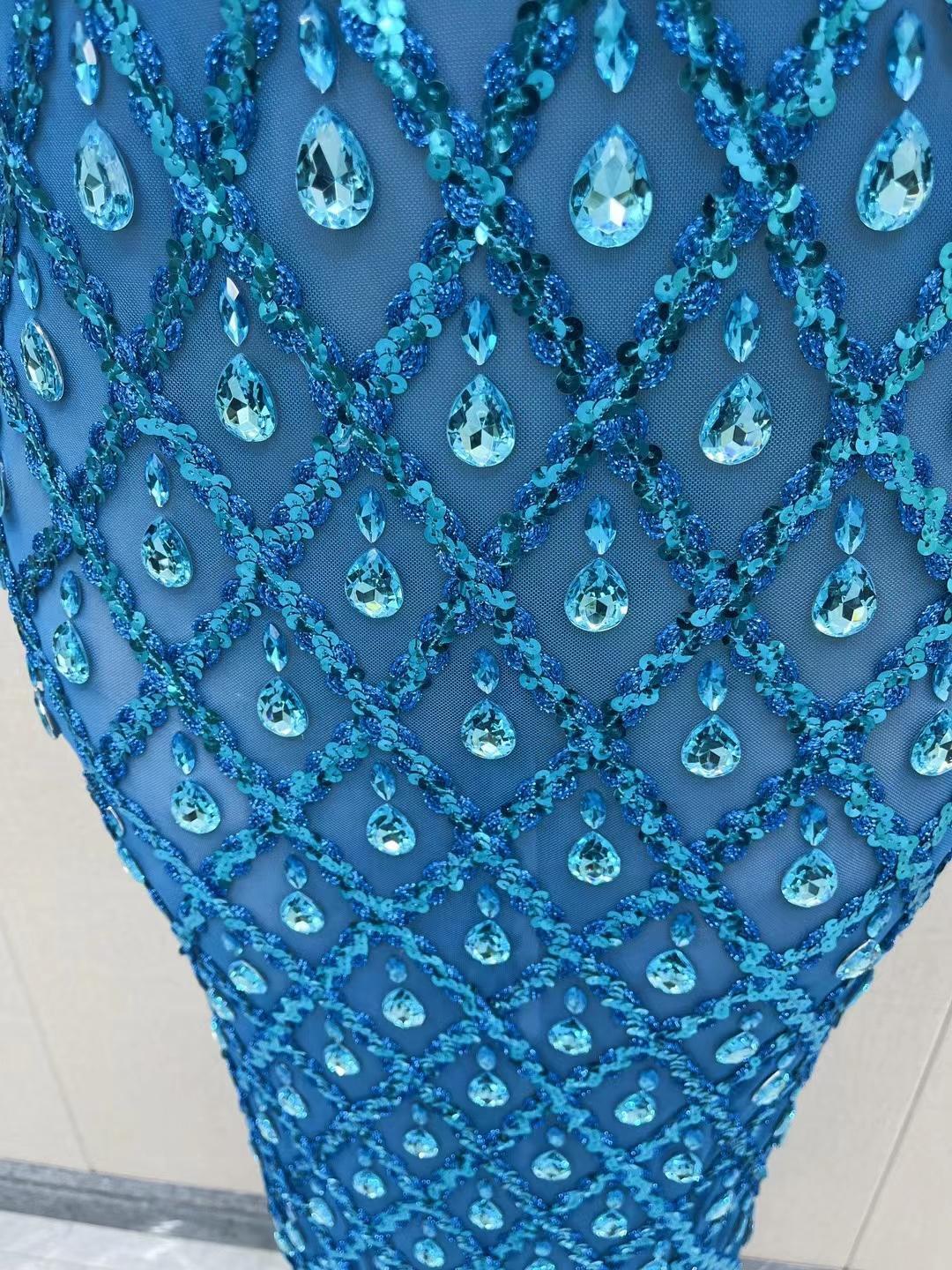 CELESINYI Shaokaojia Crystal Royal Blue Sleeveless Gown