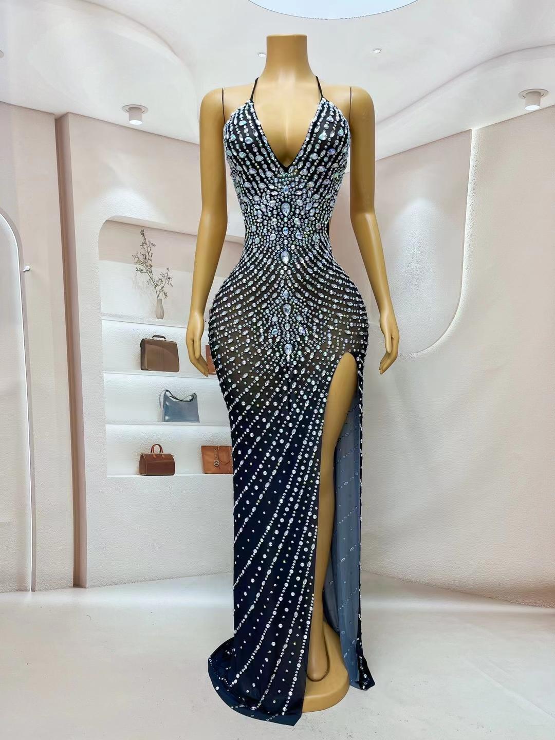 CELESINYI Yuehen Crystal Navy Slit Gown