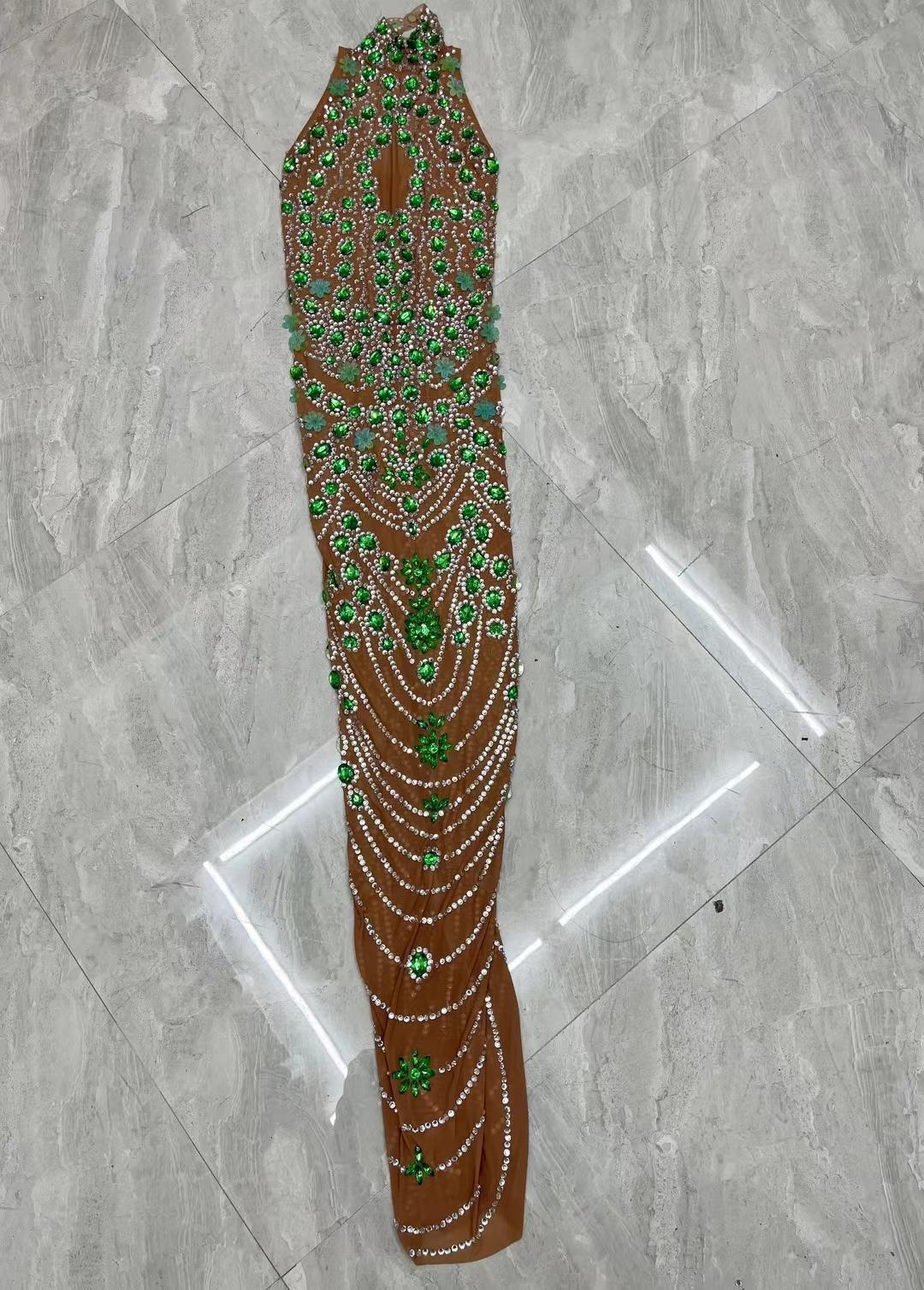 CELESINYI Qingse Crystal Emerald Gown