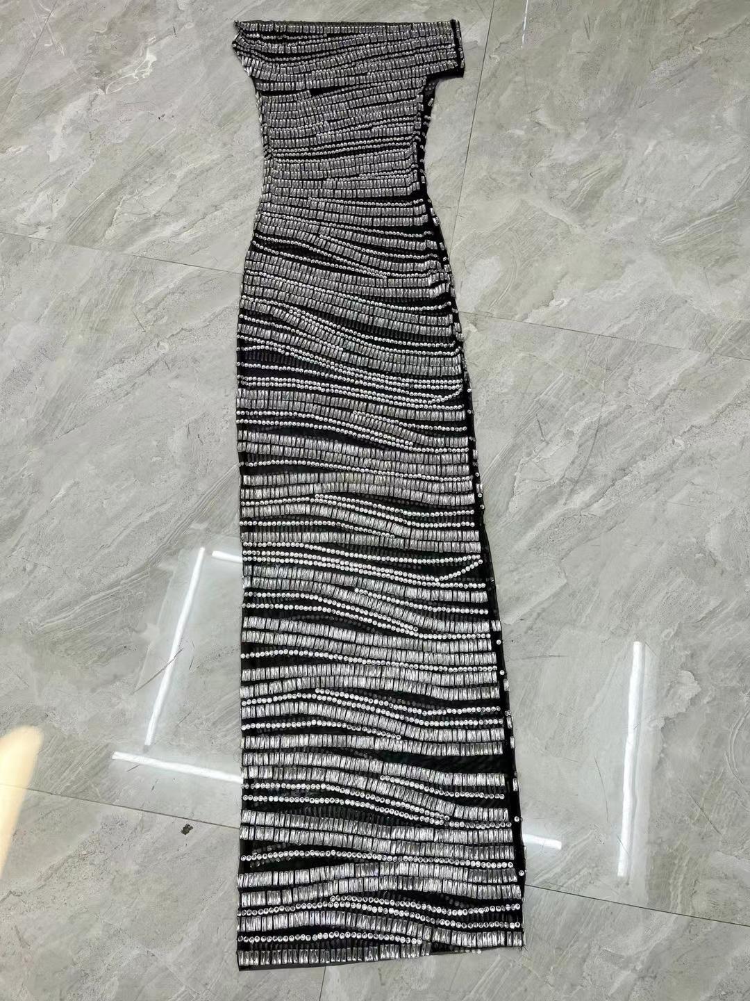 CELESINYI Gangsuo Crystal Black Cable Gown