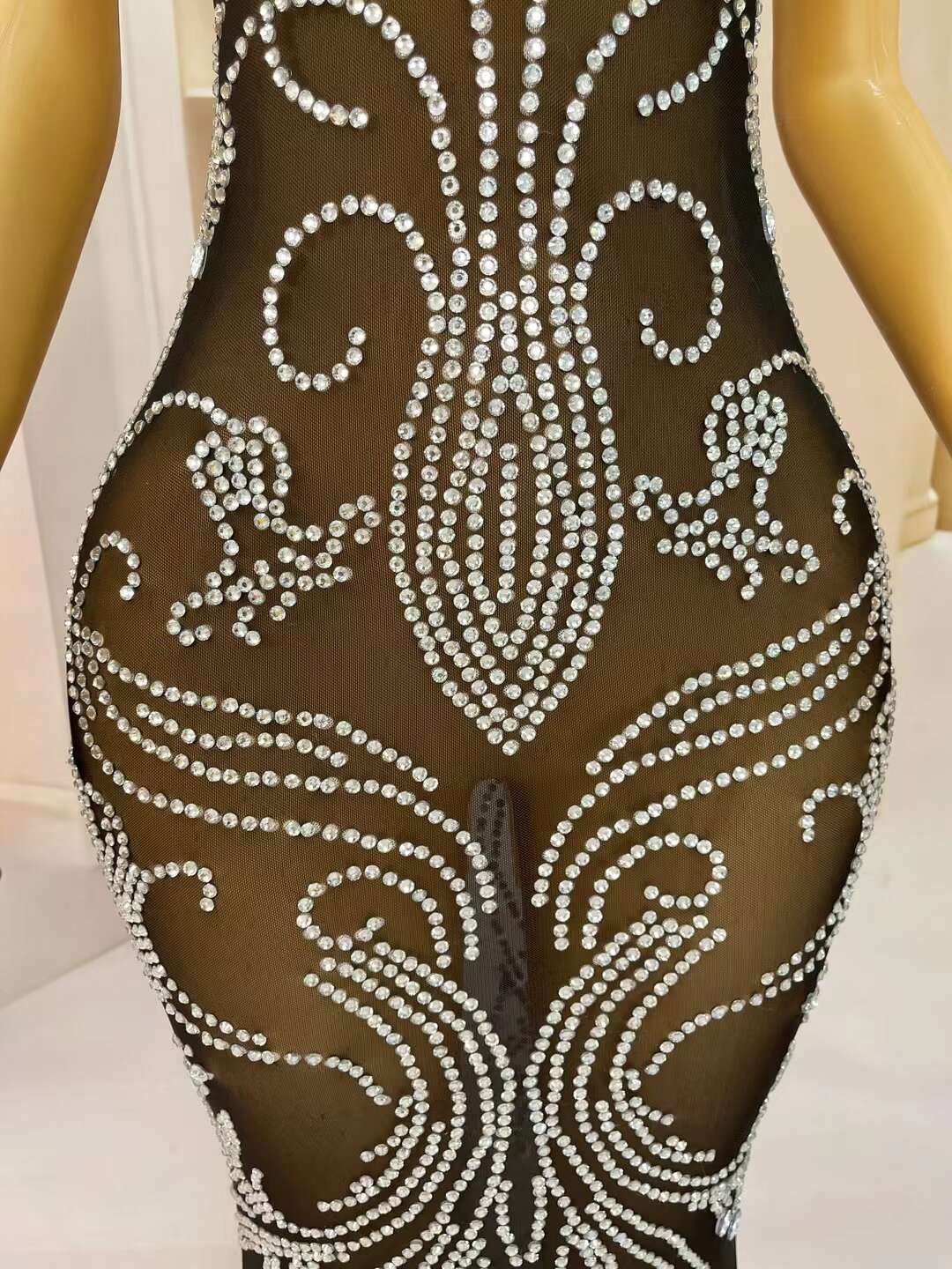 CELESINYI Fuyou Crystal Black Vine Mermaid Gown
