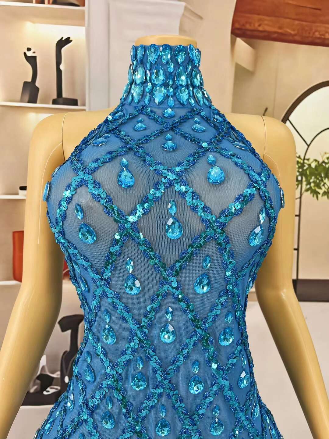 CELESINYI Diduanshaokaojia Crystal Blue Diamond Gown