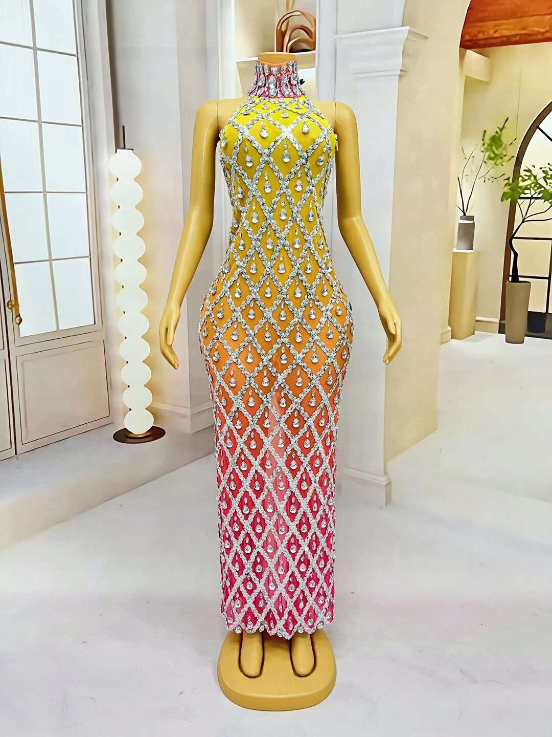 CELESINYI Diduanshaokaojia Crystal Gradient Diamond Gown