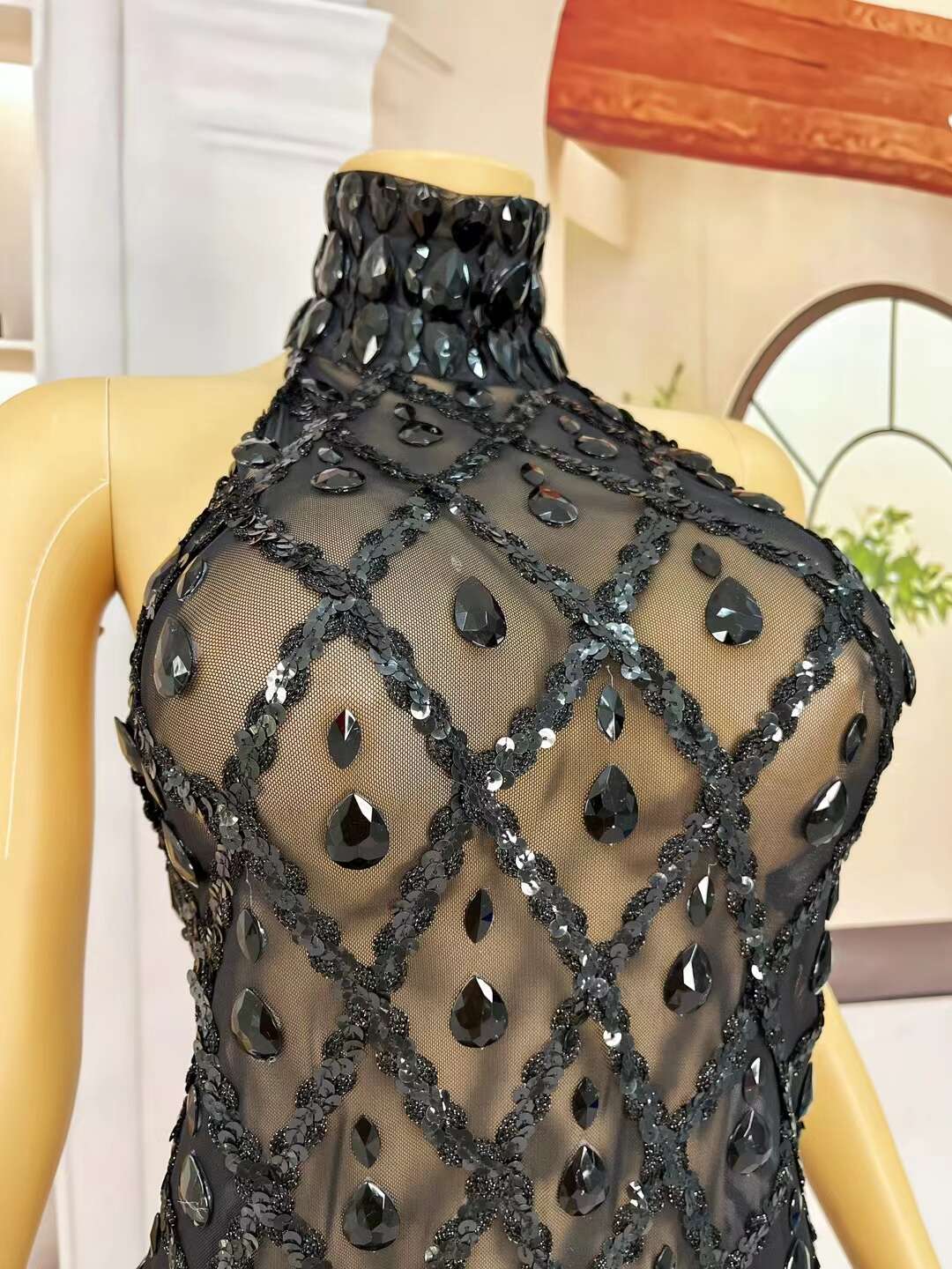 CELESINYI Diduanshaokaojia Crystal Black Diamond Gown