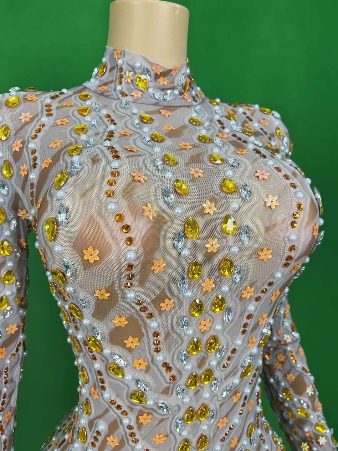CELESINYI Xuehuawen Crystal Snowflake Bodysuit