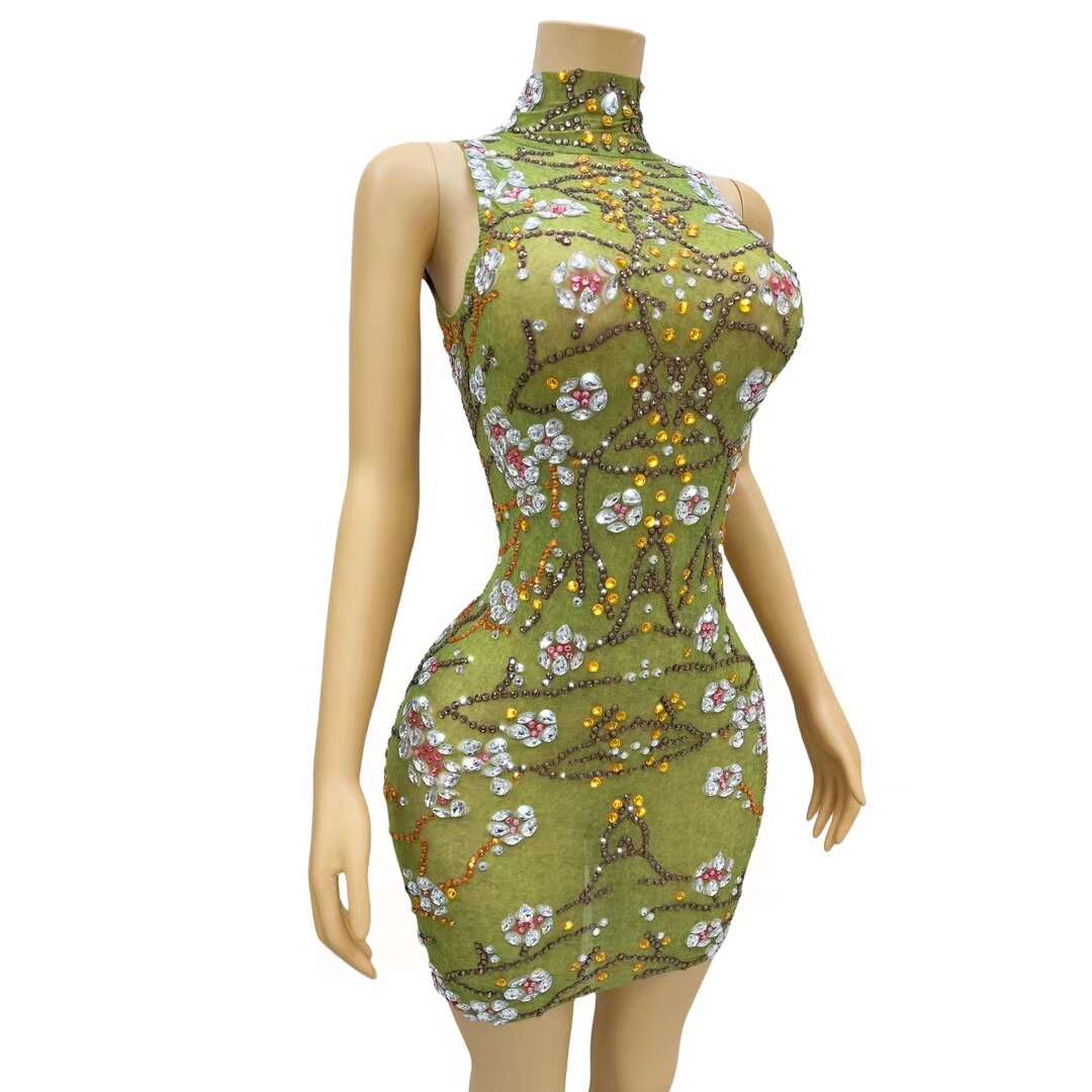 CELESINYI Chunhuaqiushi Crystal Bronze Vine Gown