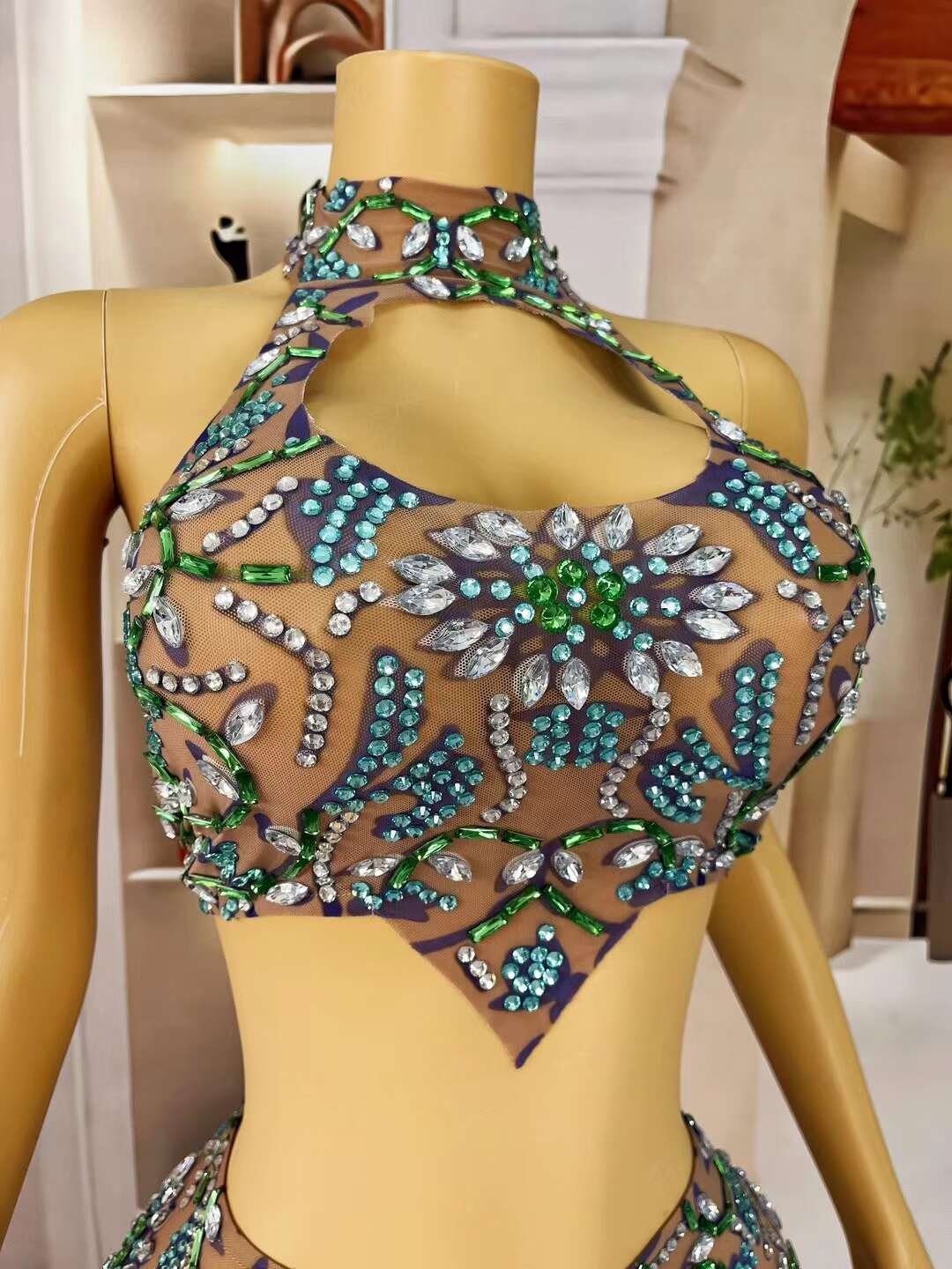 CELESINYI Huacong Crystal Gem Crop Top Skirt Set