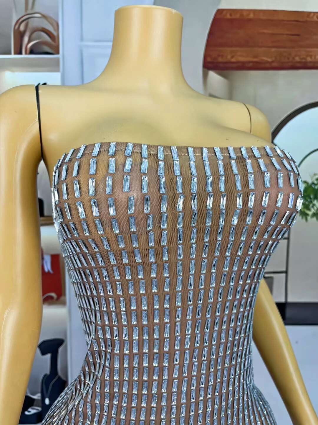 CELESINYI Changtiaomoxiong Crystal Bar Mini Dress
