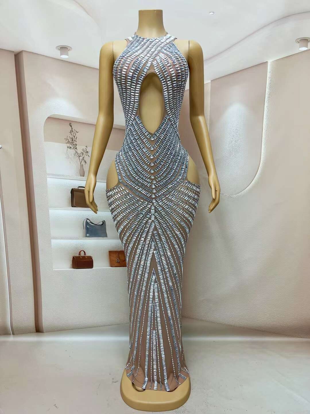 CELESINYI Changliantiao Crystal Silver Chain Bodysuit