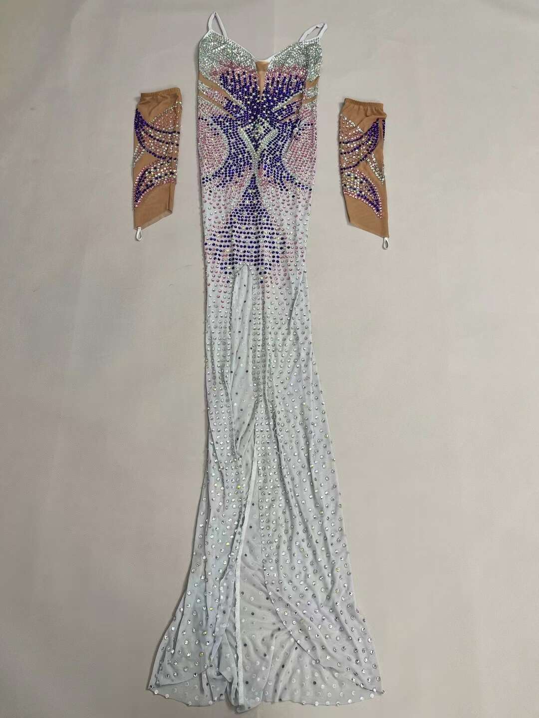 CELESINYI Xiangsiyi Crystal Sweetheart Gloves Gown