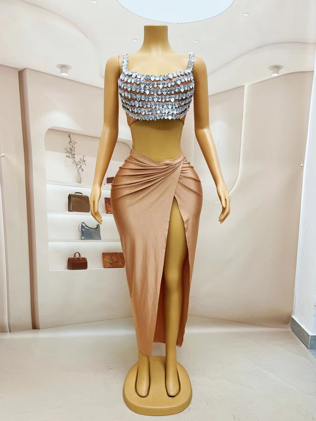 CELESINYI Beixin Crystal Skin Vest Gown Set