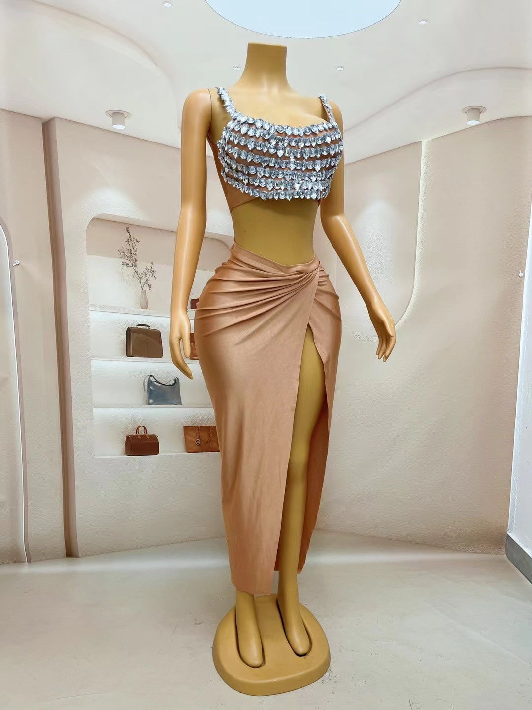 CELESINYI Beixin Crystal Skin Vest Gown Set