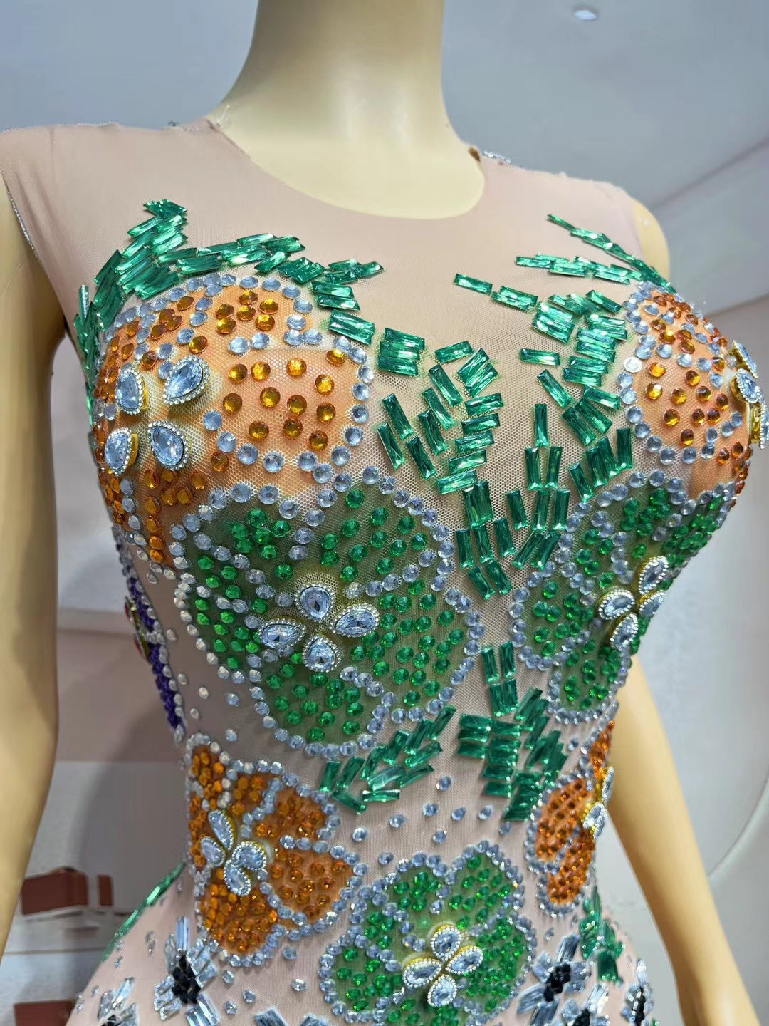 CELESINYI Qianhua Crystal Flower Gown
