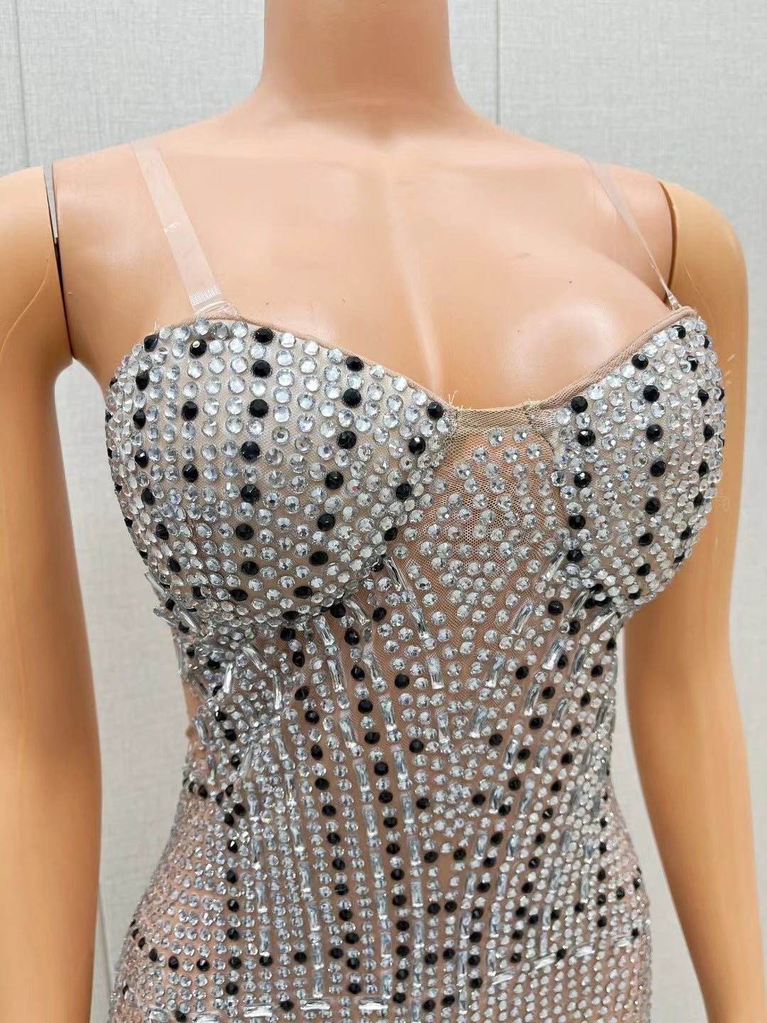 CELESINYI Pubuqun Crystal Waterfall Gown