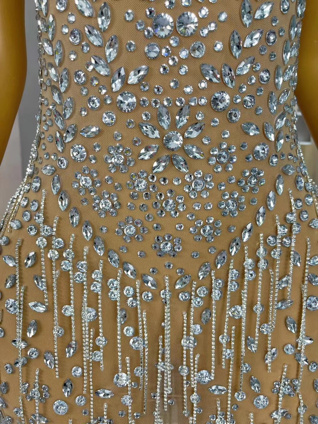 CELESINYI Qiushuang Crystal Petal Bodysuit