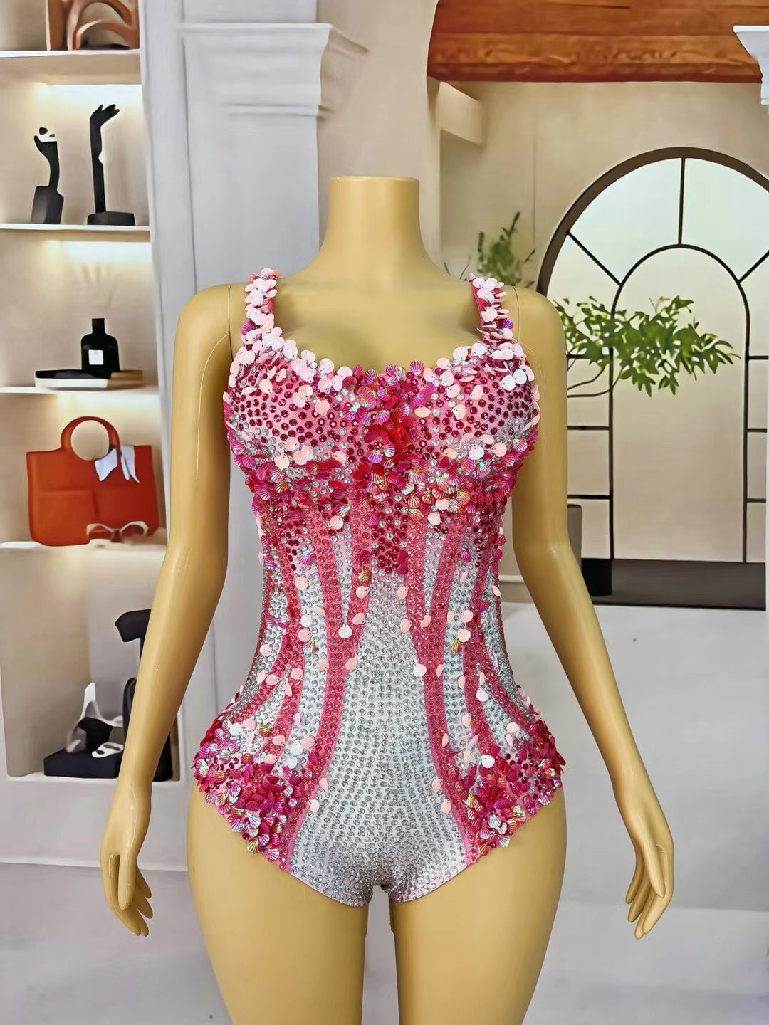 CELESINYI Lanmeimei Crystal Pink Scallop Bodysuit