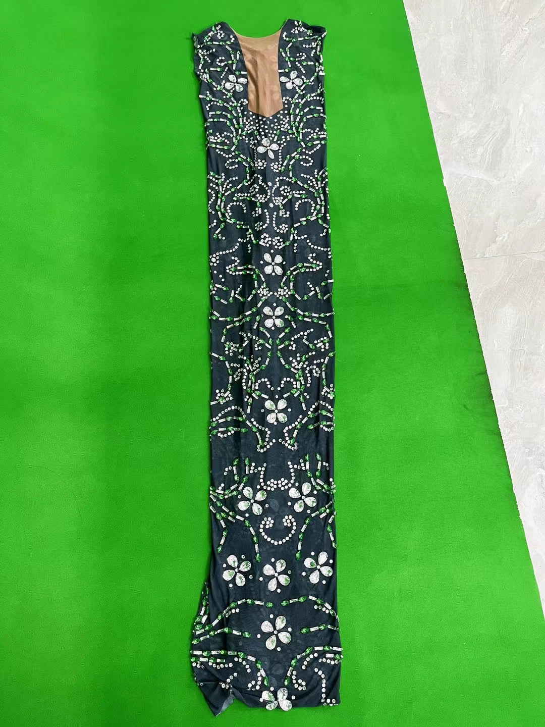 CELESINYI Qingteng Crystal Emerald Vine Illusion Dress