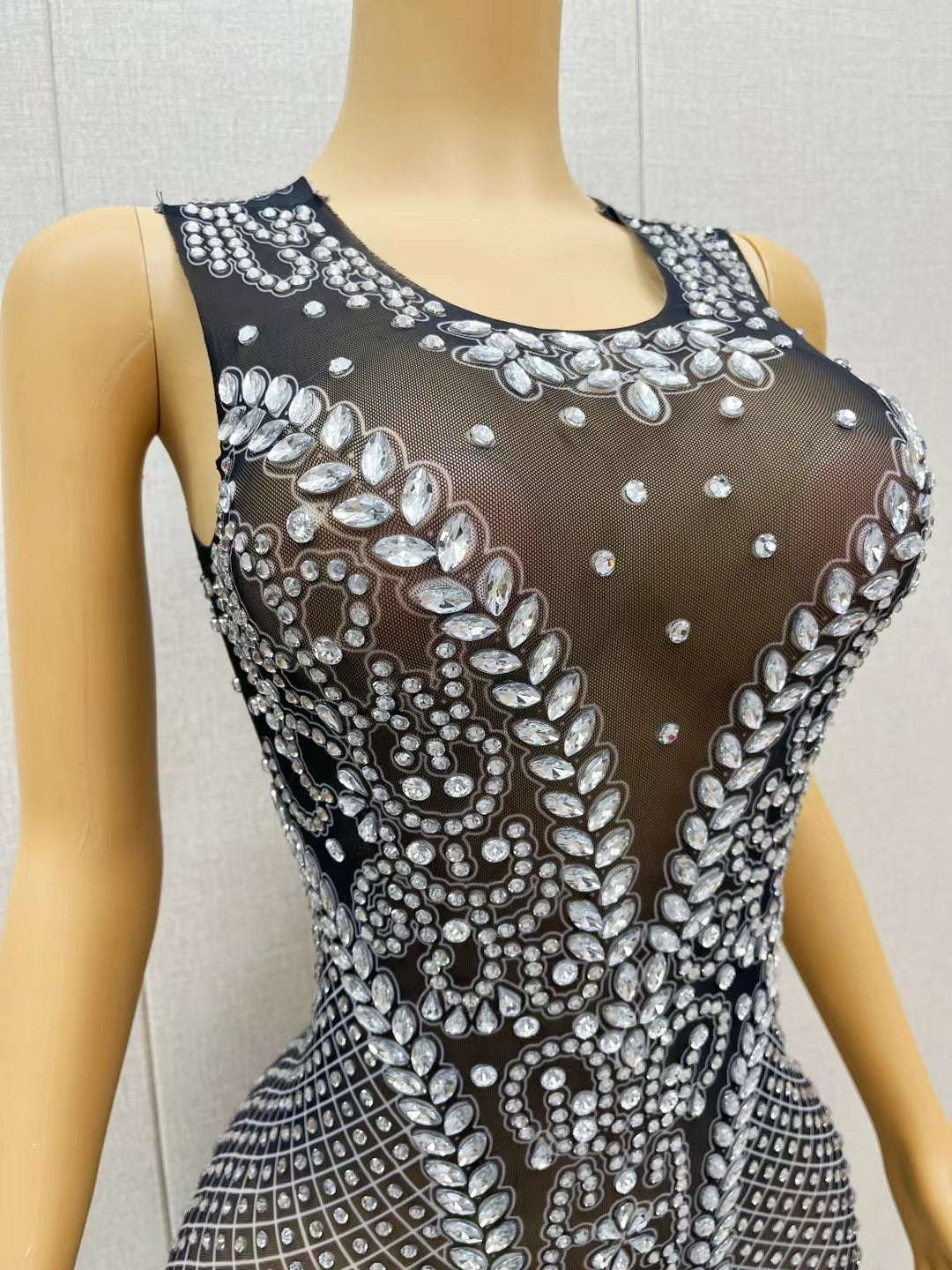 CELESINYI Zhuimi Crystal Baroque Silver Gown