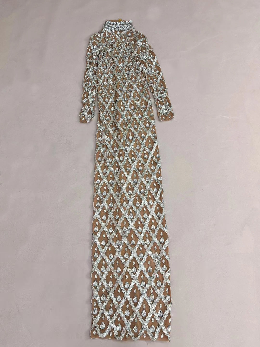CELESINYI Shaokaojia Crystal Skin Tone Long Sleeve Gown