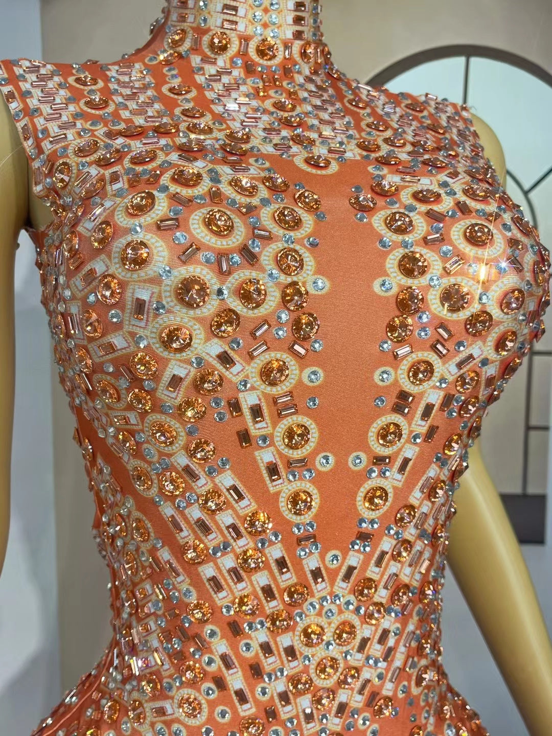 CELESINYI Xiaojuzi Crystal Orange Mandala Gown