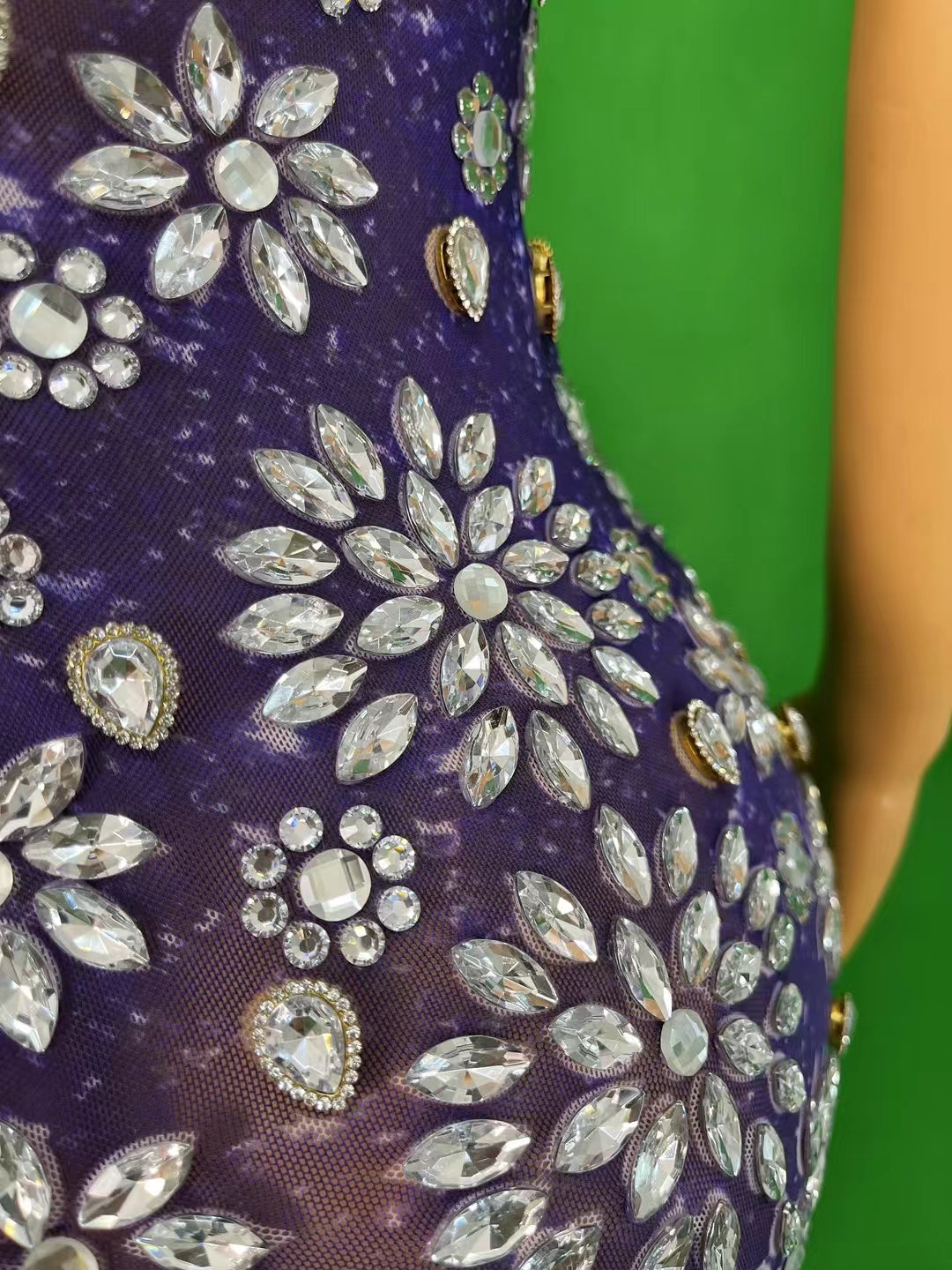 CELESINYI Juhuatai Crystal Chrysanthemum Gown